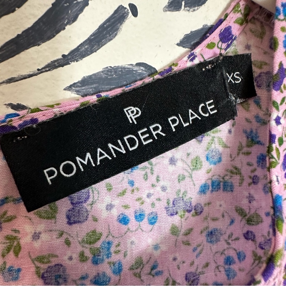 Tuckernuck Pomander Place Ditzy Floral Ruffle Flutter Sleeve Top - Picture 8 of 11